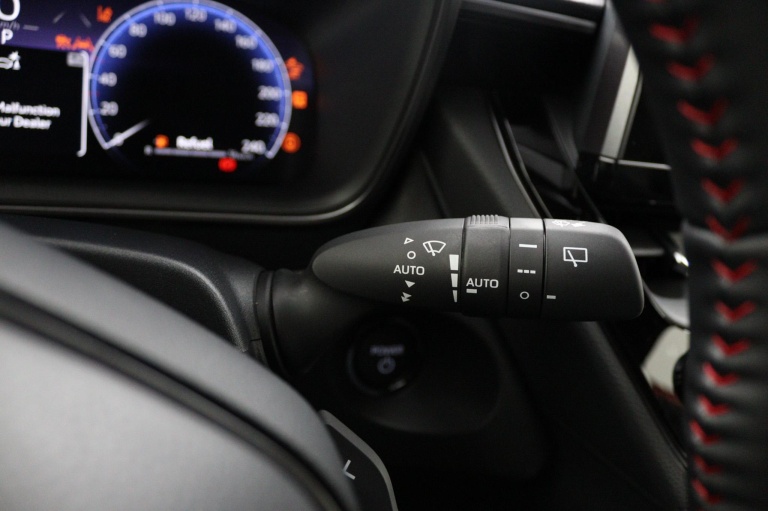 Toyota Corolla Cross - Hybrid 180 GR Sport 30