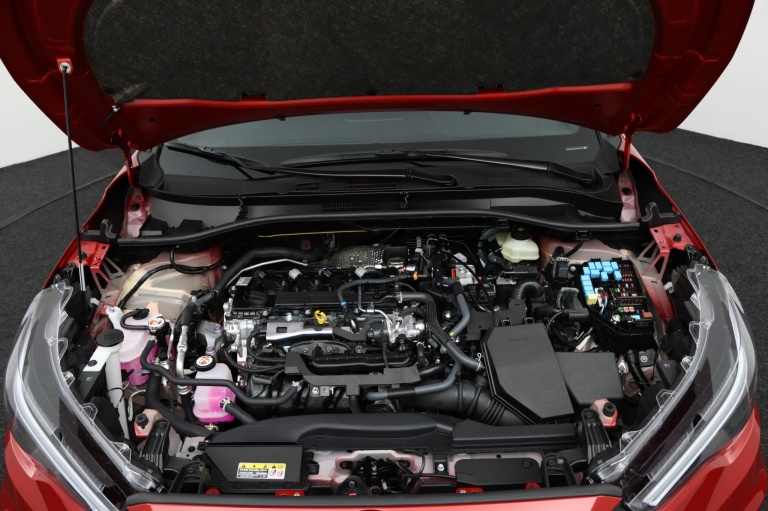 Toyota Corolla Cross - Hybrid 180 GR Sport 34