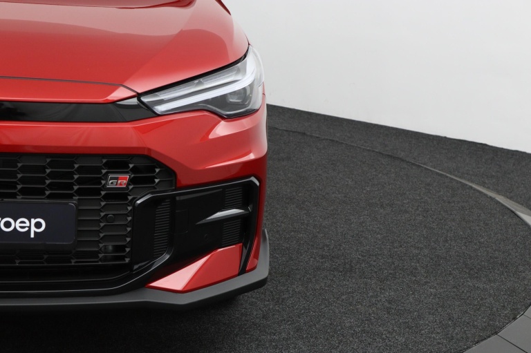 Toyota Corolla Cross - Hybrid 180 GR Sport 35