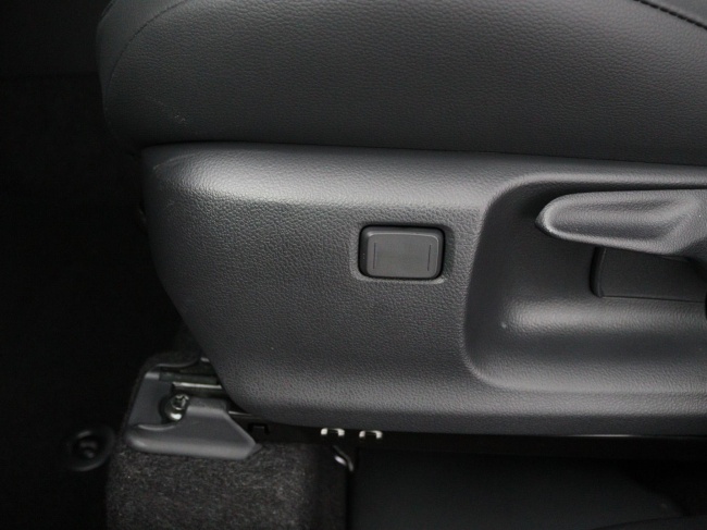 Toyota Corolla Cross - Hybrid 180 GR Sport