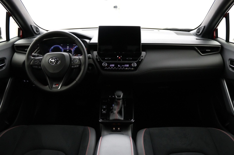 Toyota Corolla Cross - Hybrid 180 GR Sport 4