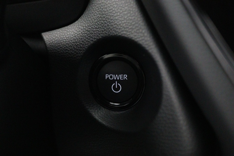 Toyota Corolla Cross - Hybrid 180 GR Sport 43