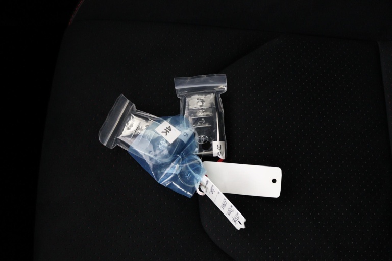 Toyota Corolla Cross - Hybrid 180 GR Sport 9