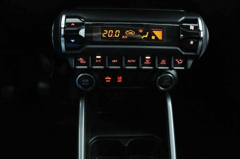 Suzuki Ignis - 1.2 Smart Hybrid Style 17