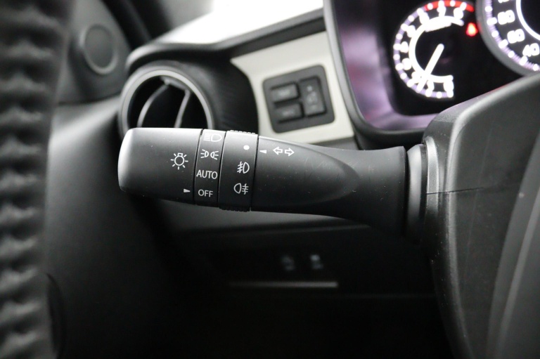 Suzuki Ignis - 1.2 Smart Hybrid Style 21