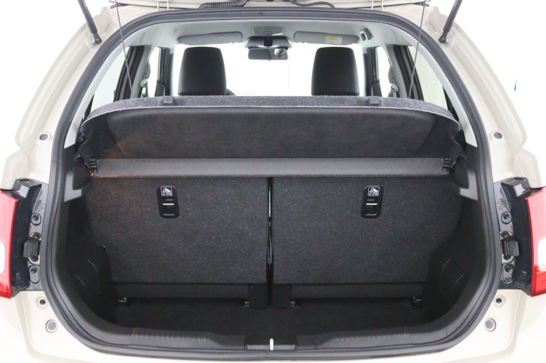 Suzuki Ignis - 1.2 Smart Hybrid Style 28