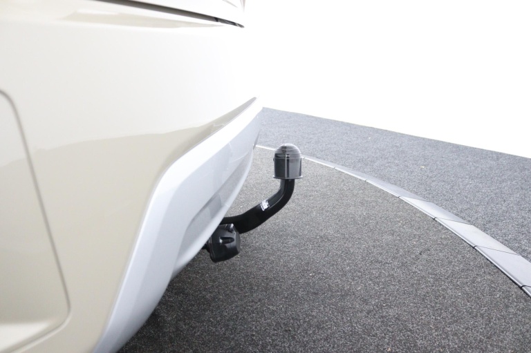 Suzuki Ignis - 1.2 Smart Hybrid Style 35