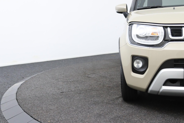 Suzuki Ignis - 1.2 Smart Hybrid Style 36