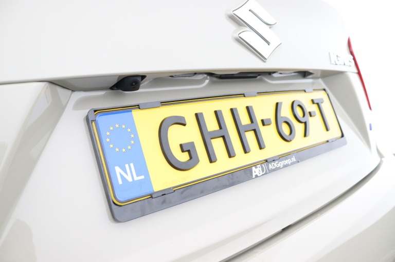 Suzuki Ignis - 1.2 Smart Hybrid Style 38