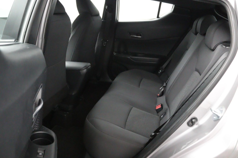 Toyota C-HR - 1.2 Dynamic 12