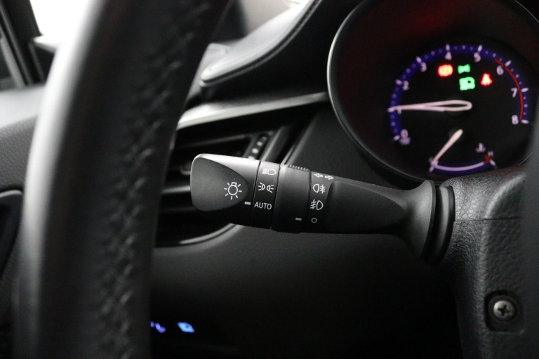 Toyota C-HR - 1.2 Dynamic 21