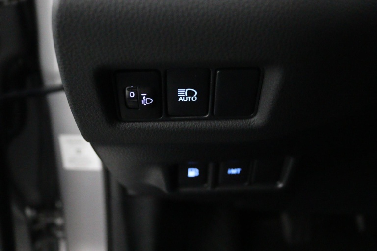 Toyota C-HR - 1.2 Dynamic 27