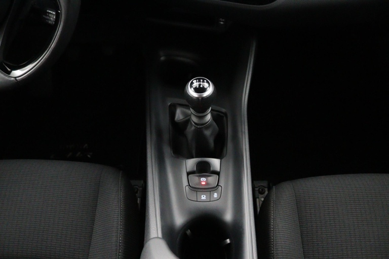 Toyota C-HR - 1.2 Dynamic 30