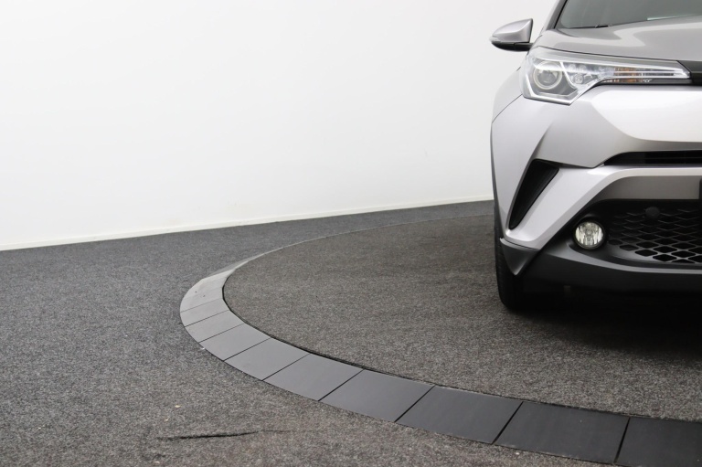Toyota C-HR - 1.2 Dynamic 35