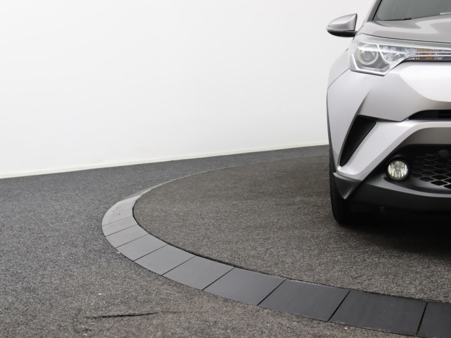 Toyota C-HR - 1.2 Dynamic
