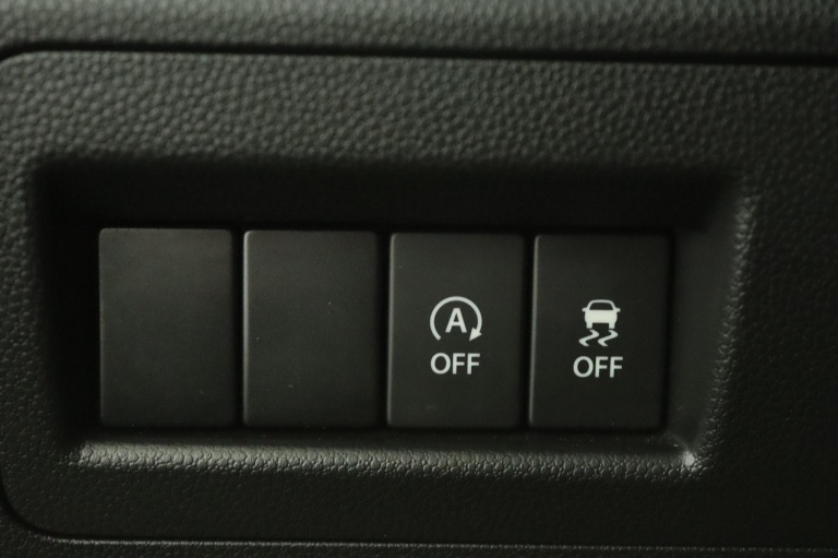 Suzuki Ignis - 1.2 Smart Hybrid Style 29