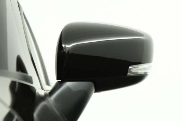 Suzuki Ignis - 1.2 Smart Hybrid Style 35