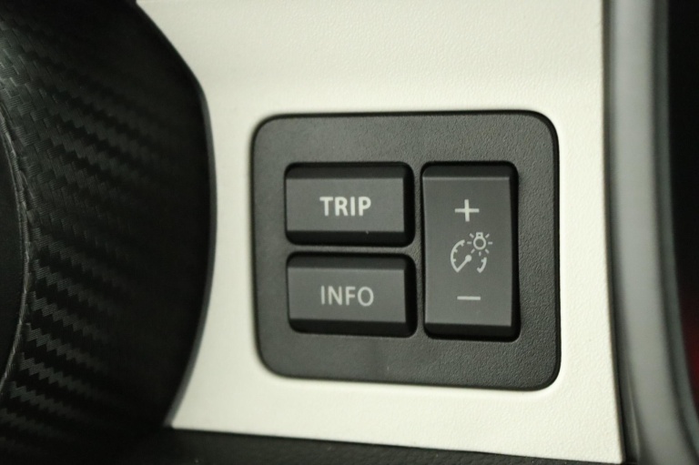 Suzuki Ignis - 1.2 Smart Hybrid Style 42