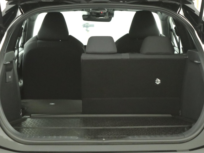 Toyota C-HR - 2.0 Plug-in Hybrid 220 Dynamic