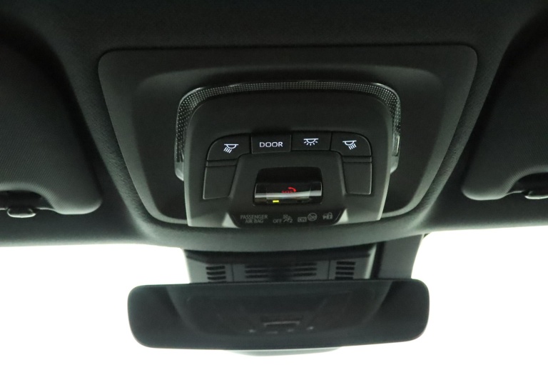 Toyota C-HR - 2.0 Plug-in Hybrid 220 Dynamic 33