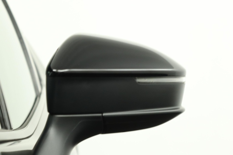 Toyota C-HR - 2.0 Plug-in Hybrid 220 Dynamic 39