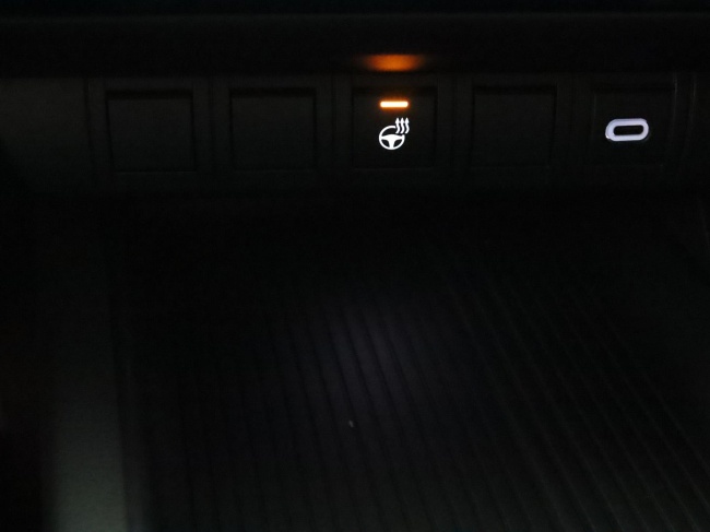 Toyota C-HR - 2.0 Plug-in Hybrid 220 Dynamic