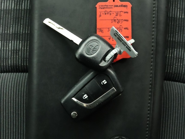 Toyota Yaris - 1.3 VVT-i Trend