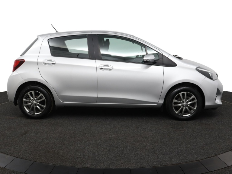 Toyota Yaris - 1.3 VVT-i Trend 13