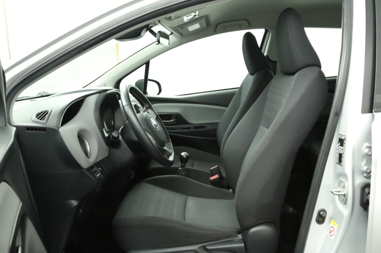 Toyota Yaris - 1.3 VVT-i Trend 17