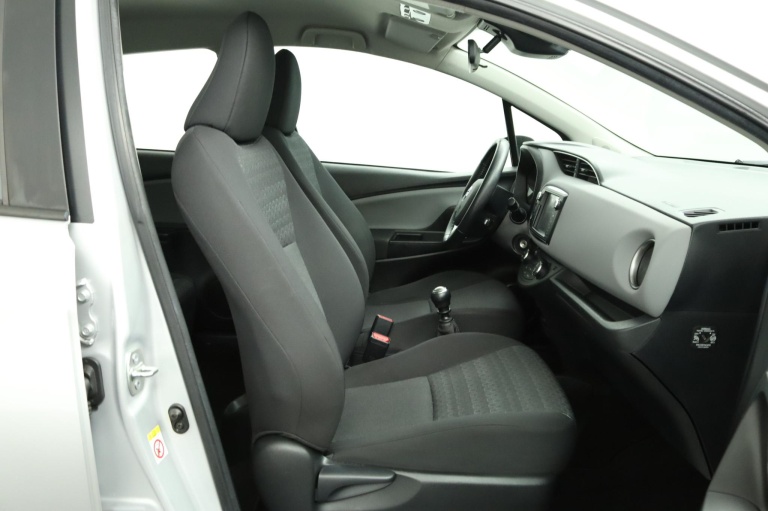 Toyota Yaris - 1.3 VVT-i Trend 22