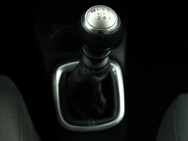 Toyota Yaris - 1.3 VVT-i Trend