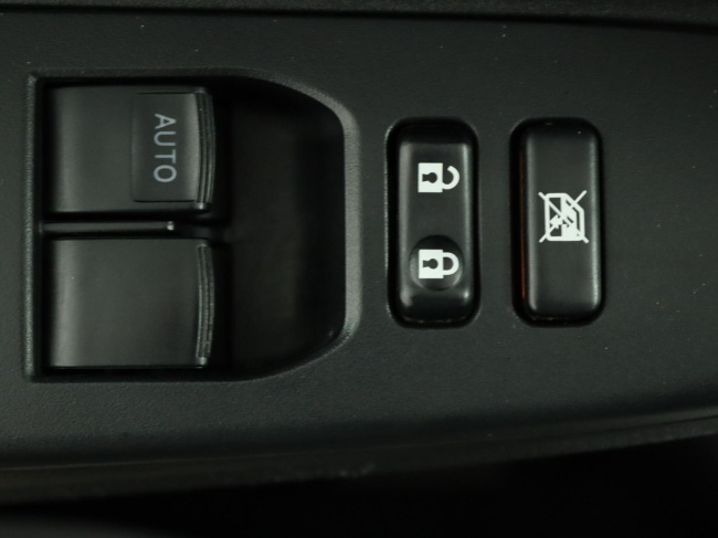 Toyota Yaris - 1.3 VVT-i Trend