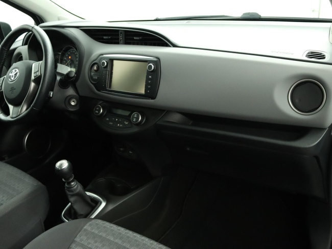 Toyota Yaris - 1.3 VVT-i Trend