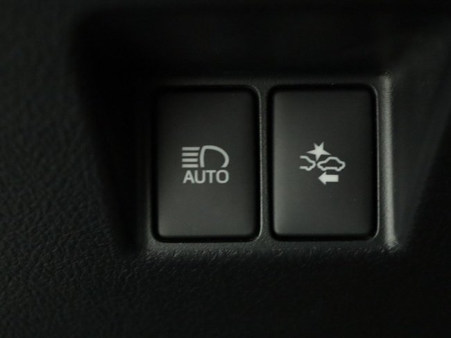 Toyota Yaris - 1.3 VVT-i Trend