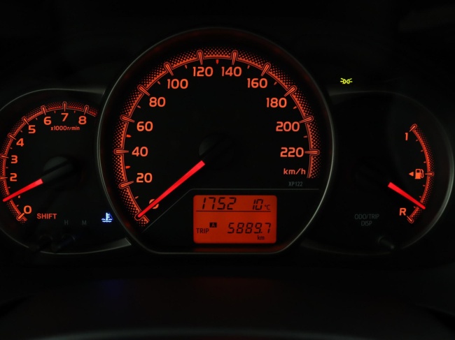 Toyota Yaris - 1.3 VVT-i Trend