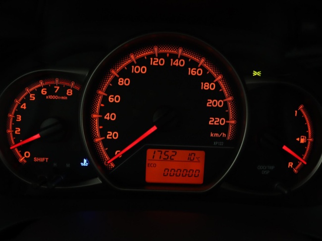 Toyota Yaris - 1.3 VVT-i Trend