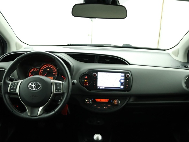 Toyota Yaris - 1.3 VVT-i Trend