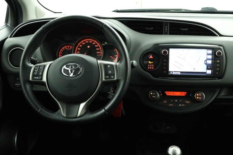 Toyota Yaris - 1.3 VVT-i Trend 57