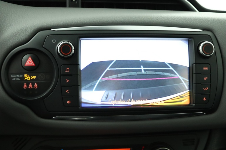 Toyota Yaris - 1.3 VVT-i Trend 9