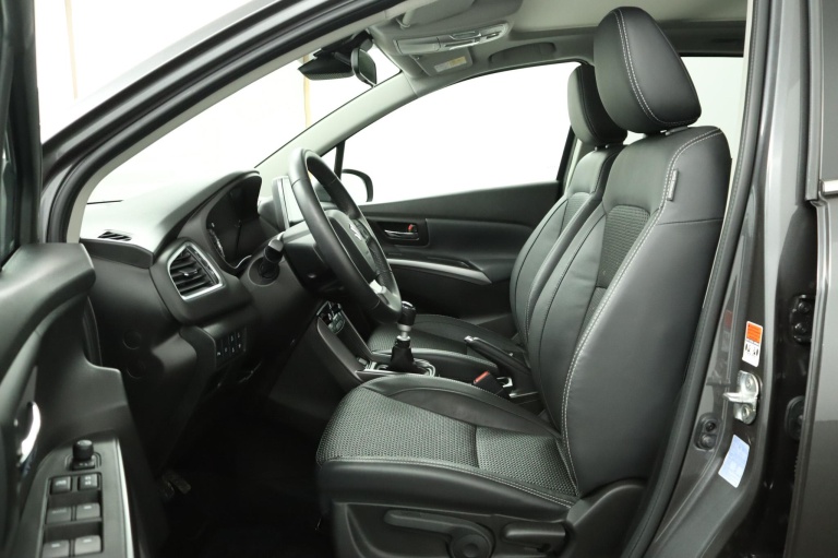 Suzuki S-Cross - 1.4 Boosterjet Style Smart Hybrid 17