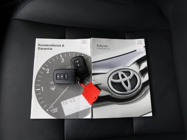 Toyota RAV4 - 2.5 Hybrid AWD Executive Business