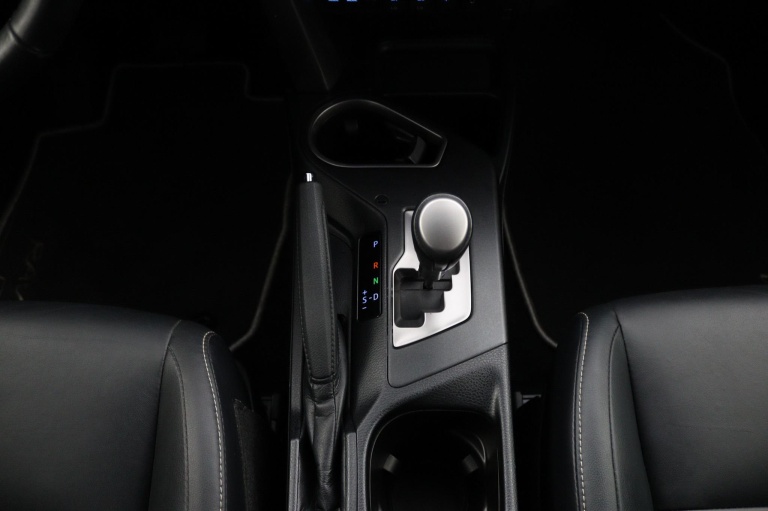 Toyota RAV4 - 2.5 Hybrid AWD Executive Business 28