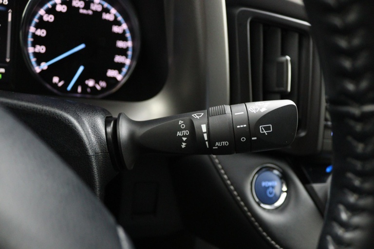Toyota RAV4 - 2.5 Hybrid AWD Executive Business 33