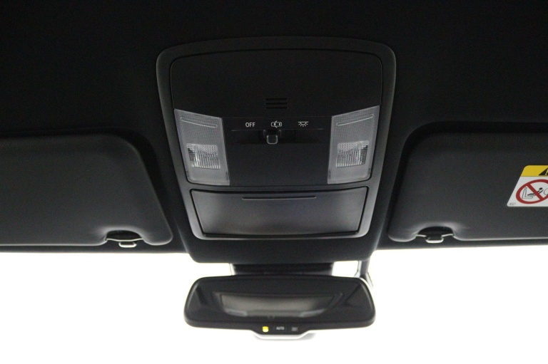 Toyota RAV4 - 2.5 Hybrid AWD Executive Business 34