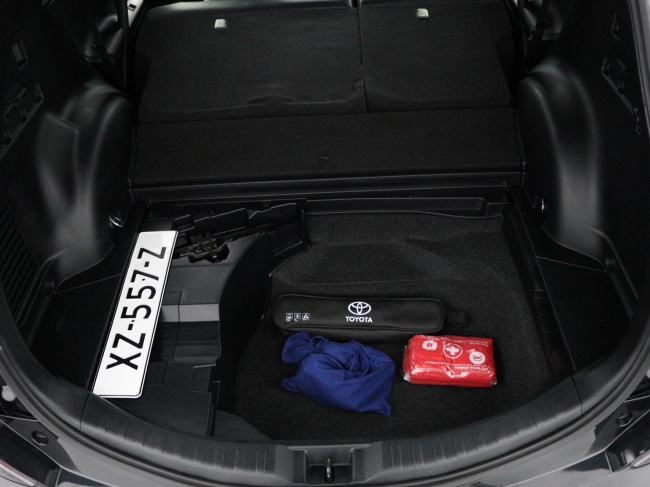 Toyota RAV4 - 2.5 Hybrid AWD Executive Business