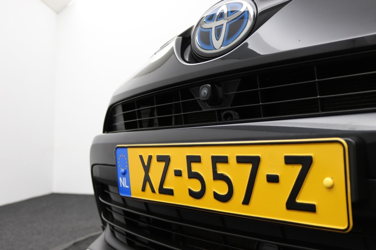 Toyota RAV4 - 2.5 Hybrid AWD Executive Business 40