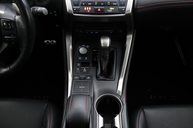 Lexus NX - 300h AWD F Sport Line 27