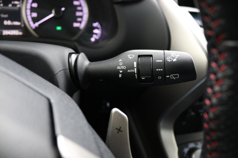 Lexus NX - 300h AWD F Sport Line 32