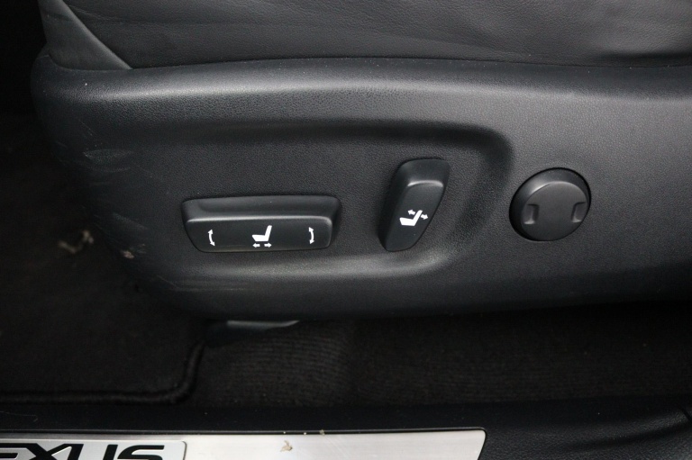 Lexus NX - 300h AWD F Sport Line 38