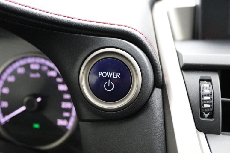 Lexus NX - 300h AWD F Sport Line 43